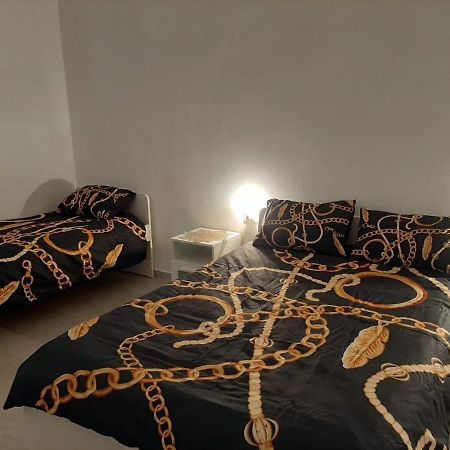 Romy Suites Deluxe Netanya Eksteriør billede